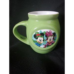 Disney Mickey and Minnie Holiday Green Christmas Coffee Tea Cup missing spoon